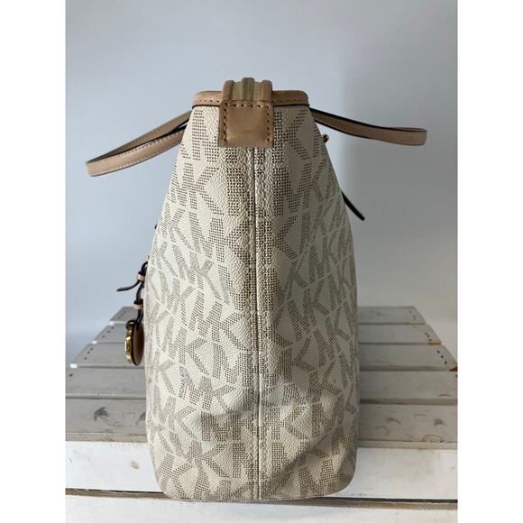 MICHAEL KORS, IVORY, TAN SIGNATURE PVC LEATHER SHOULDER BAG - Picture 5 of 16